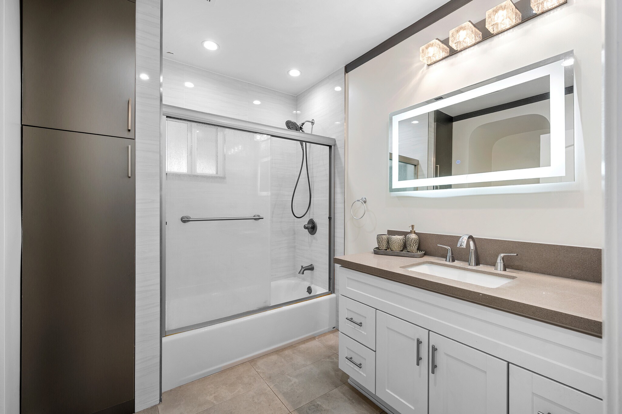 Building Photo - 1250 Bruce Ave