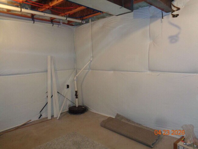 Building Photo - Lorson Ranch beauty