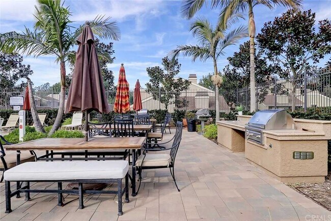 Building Photo - 22 Latitude Ct