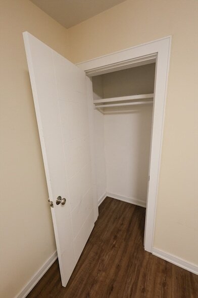 Building Photo - 332 Talbot Ave