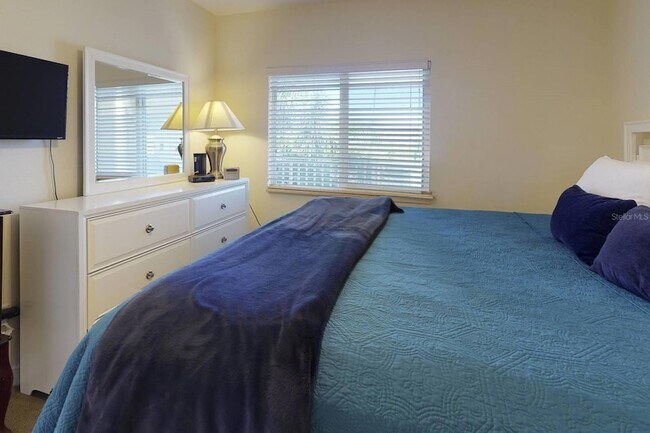 Building Photo - 8800 Bay Pines Blvd