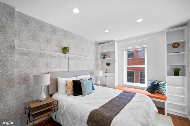 Building Photo - 1325 13th St NW