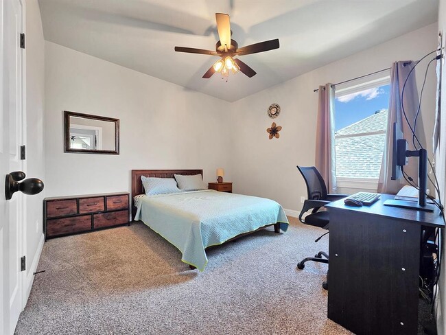 Building Photo - 10340 Dominion Ranch Dr