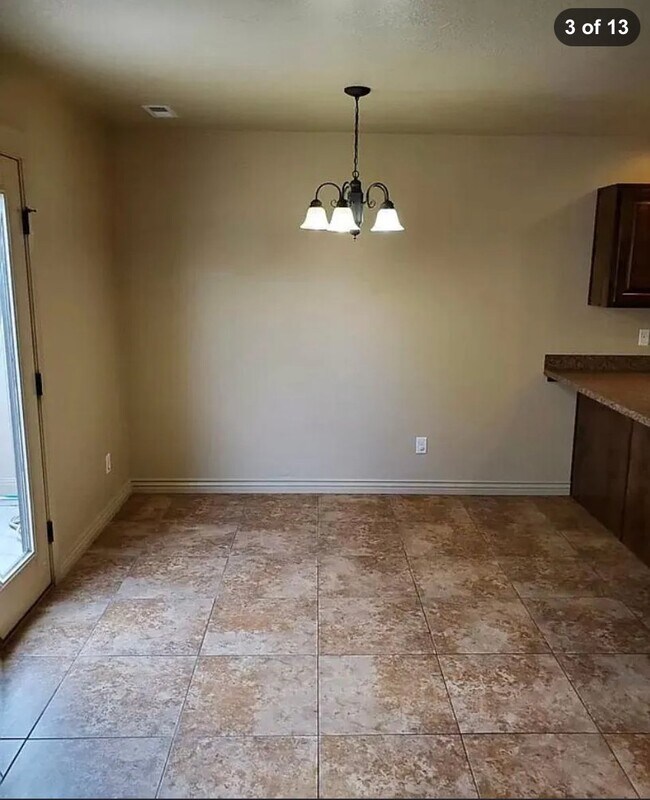 Building Photo - 2271 S Knights Way