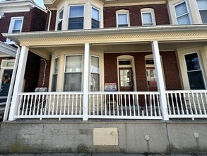 Building Photo - 816 Church St