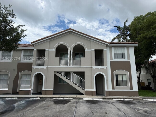 Building Photo - 1658 SE 28th Ct