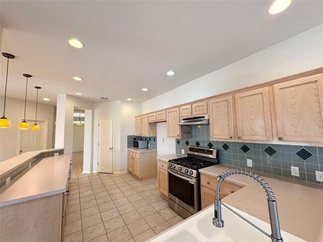 Building Photo - 7006 Rambollet Terrace