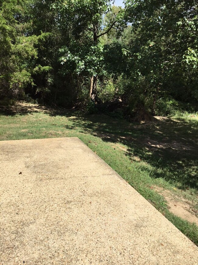 Building Photo - $500 OFF MOVE IN SPECIAL-VERY NICE BLANCHARD HOME. NORTH SHREVEPORT