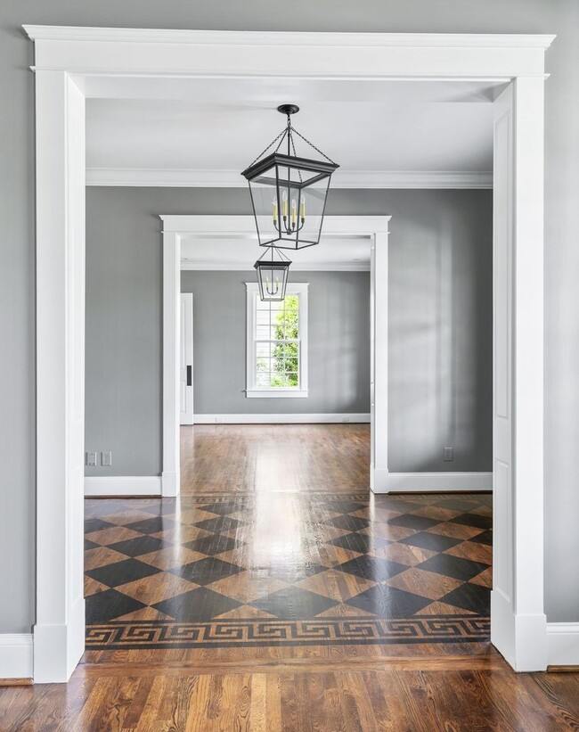 Building Photo - A timeless Cape Cod-style estate!