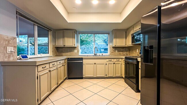 Building Photo - 6916 Polvadera Dr