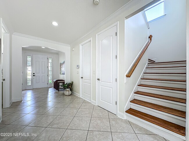 Building Photo - 346 Hefferon Dr
