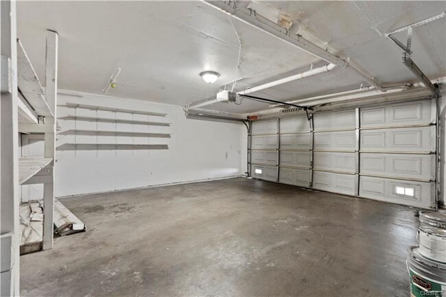Building Photo - Gorgeous NOHO Townhome for Rent