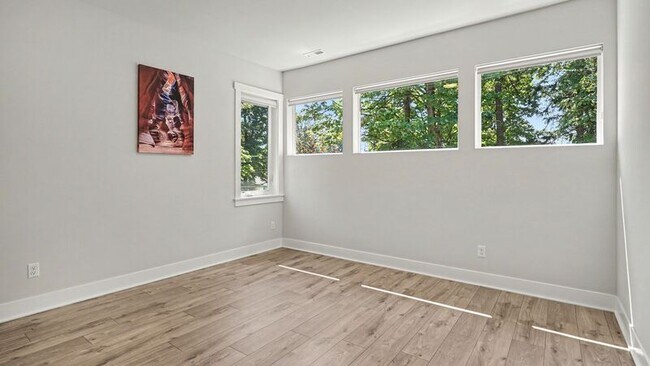 Building Photo - 7226 NE 129th St