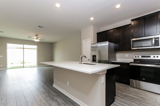 Building Photo - 1708 Celebration Dr, Fort Pierce, FL