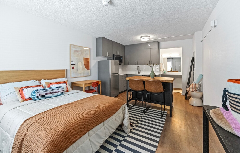 Primary Photo - The Teale New Haven