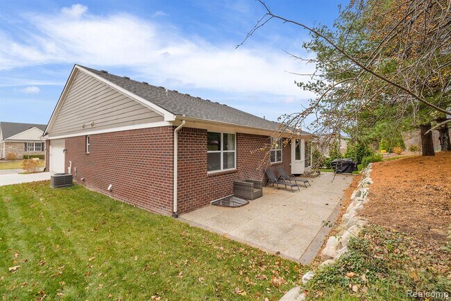 Building Photo - 86 Crosbie Ct