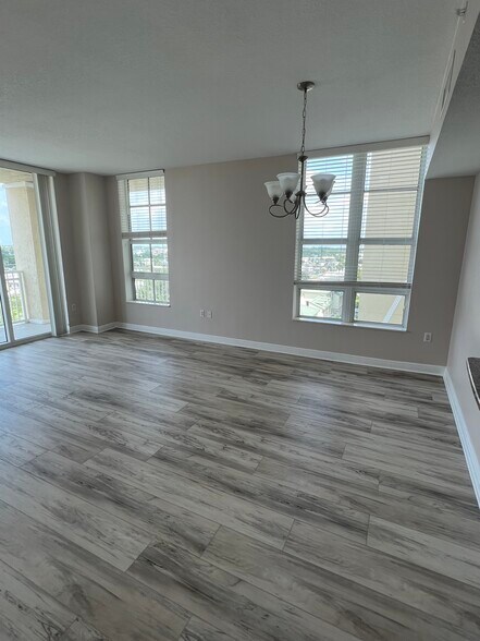 Building Photo - 350 N Federal Hwy