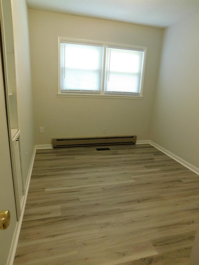 Building Photo - 712 National Dr