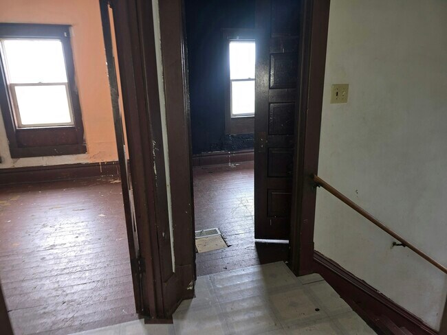 Building Photo - 1810 North North Street