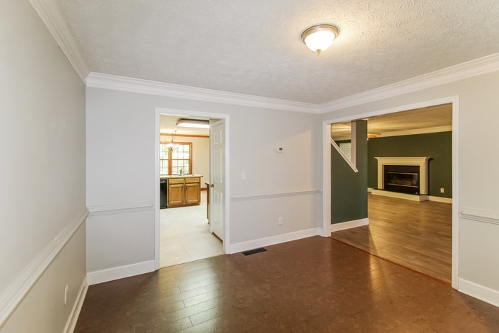 Building Photo - 2945 Camary Pl Dr SE