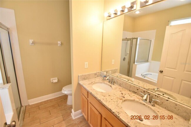 Building Photo - 10017 Bucklin St