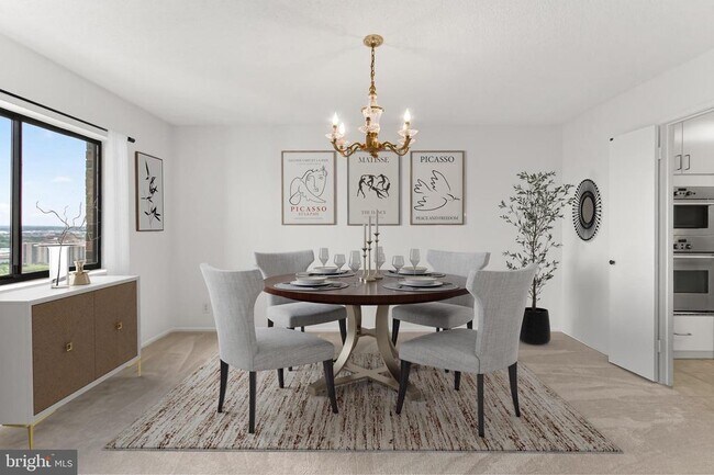 Building Photo - 5903 Mt Eagle Dr