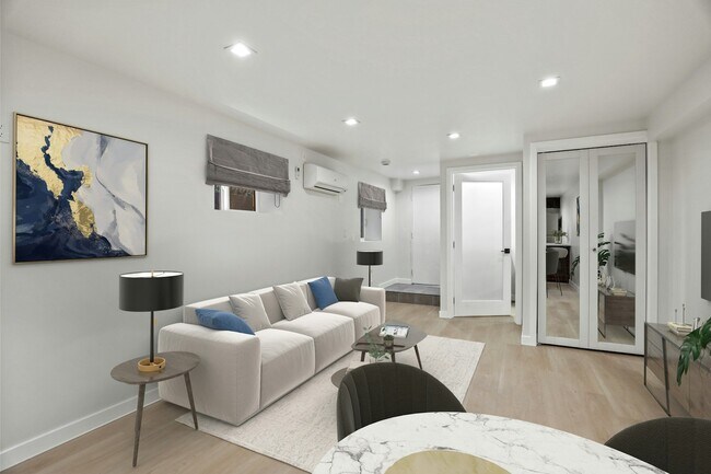 Building Photo - 410 Lucas Ave