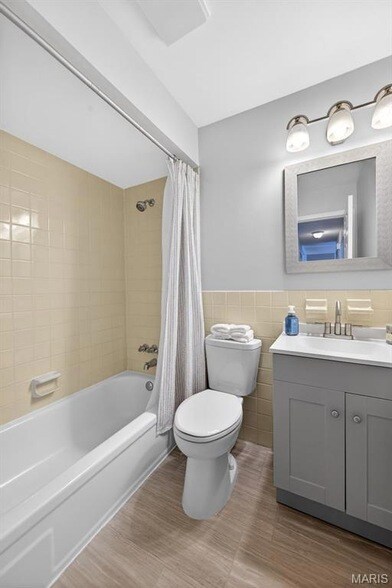 Building Photo - 1203 Dorne Dr