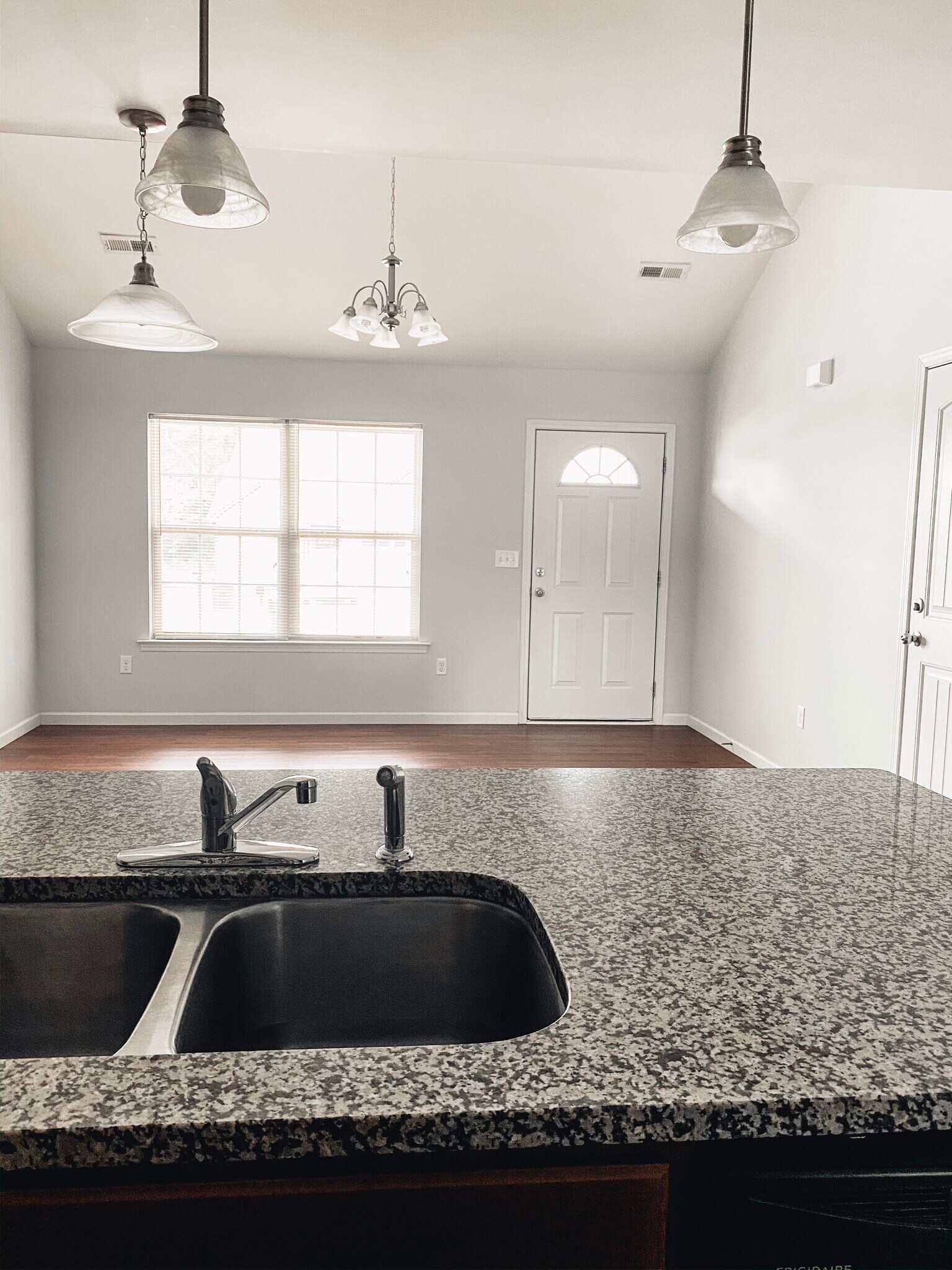 Building Photo - 322 Flat Cove Rd