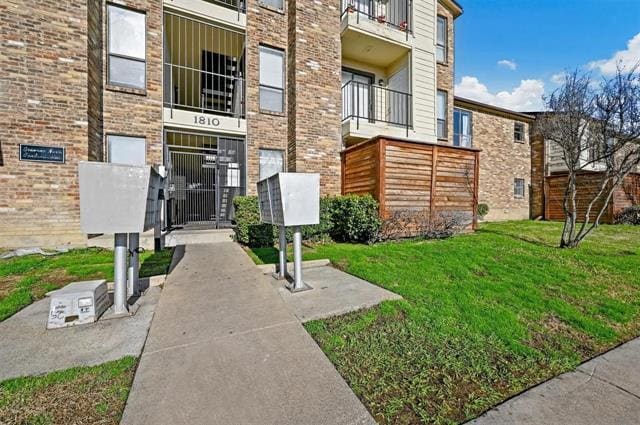 Building Photo - 1810 N Garrett Ave