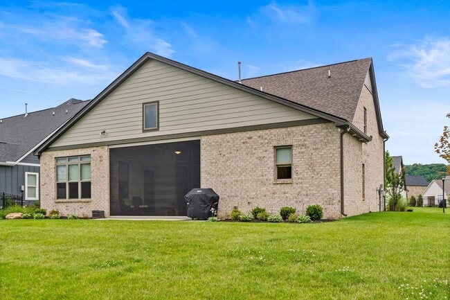 Building Photo - Spotless rental home in the highly sought-after McDaniels neighborhood in College Grove