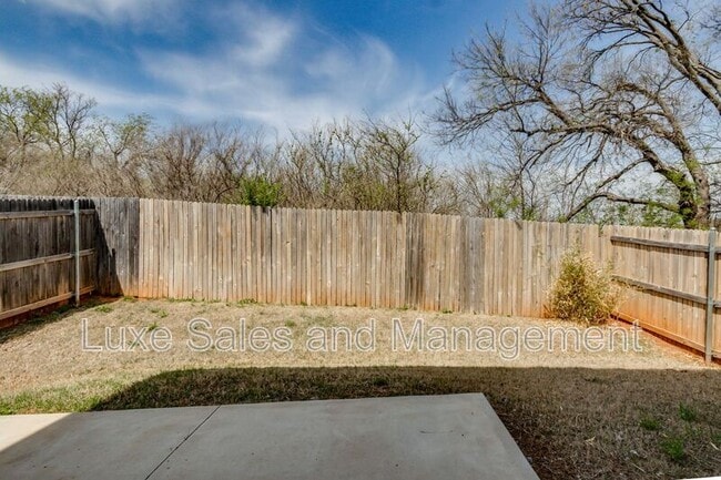 Building Photo - 7907 NW 135th Terrace