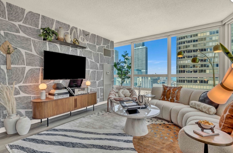 Primary Photo - 339 E Ohio St