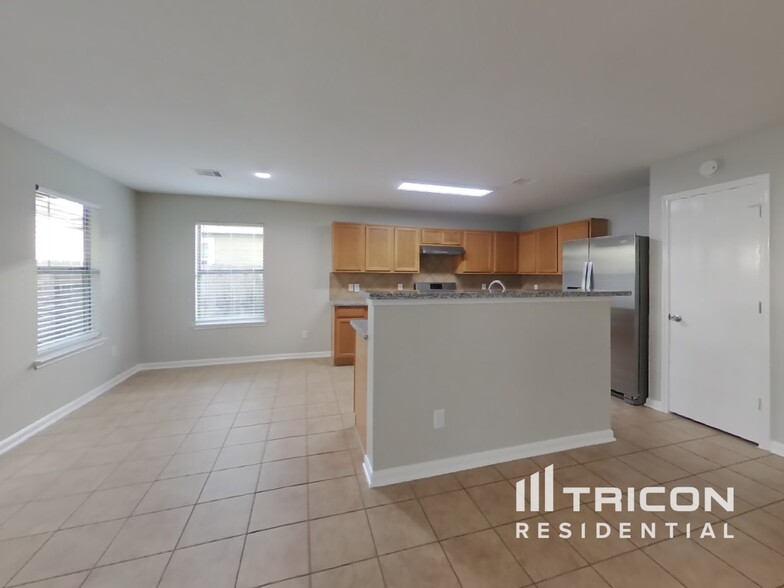 Building Photo - 15543 Liberty Cypress Ct