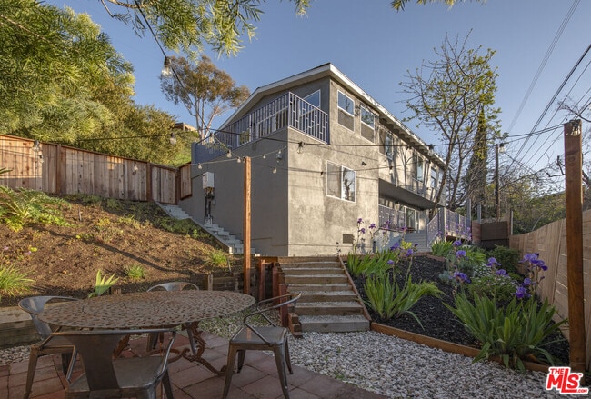 Building Photo - 1125 Oban Dr
