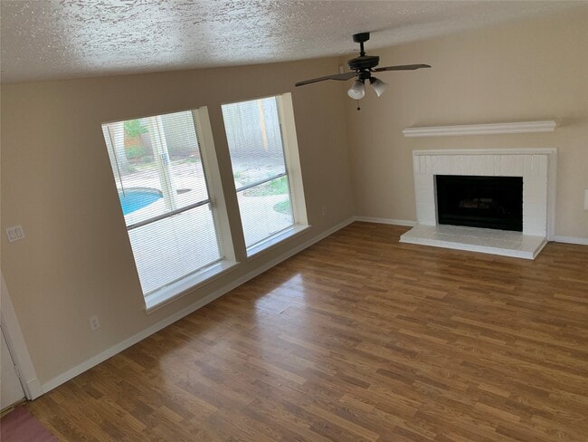 Building Photo - 1103 Mountain Meadows Dr