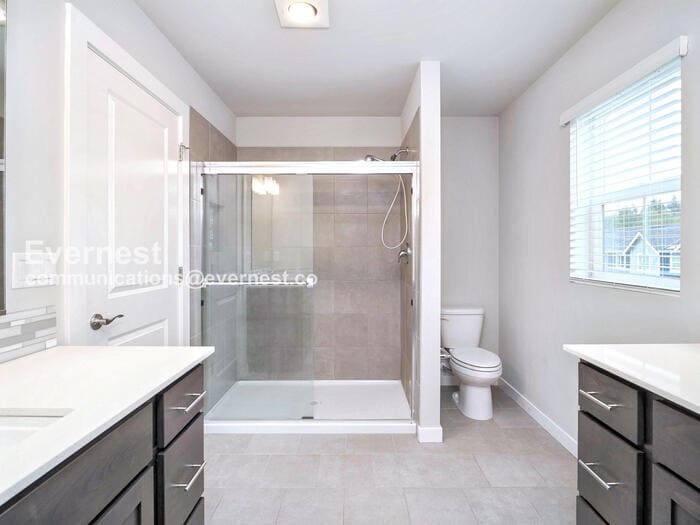 Building Photo - 1621 Seattle Hill Rd