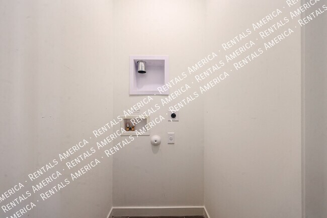 Building Photo - 12557 W Citrus Wy