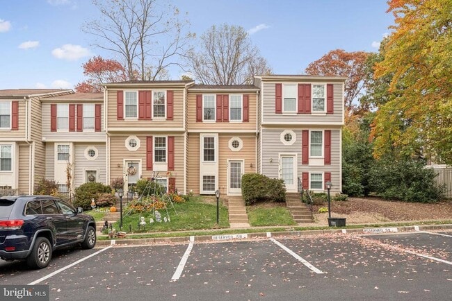 Building Photo - 1581 Woodcrest Dr