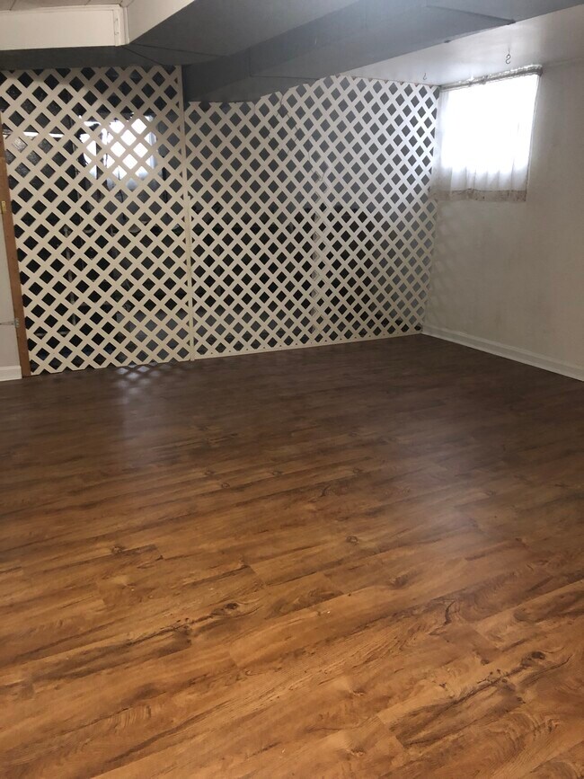 Building Photo - 11123 Prince Ln