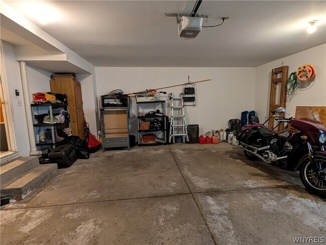 Building Photo - 30 Opal Ct