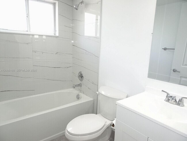 Building Photo - 7921 SW 152nd Ave