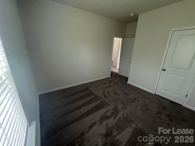Building Photo - 1120 Langston Ln