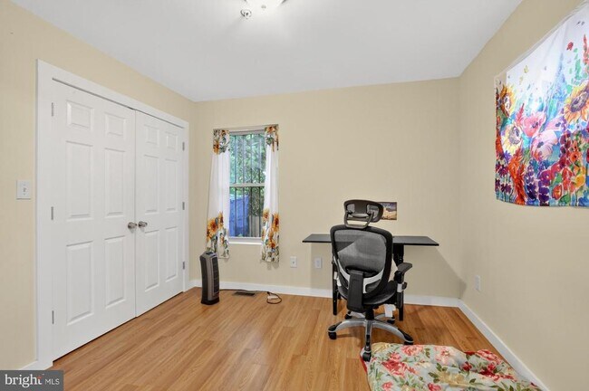 Building Photo - 602 N 43rd St