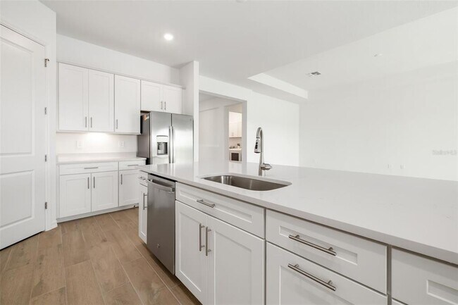 Building Photo - 5604 Lightning Whelk Ln