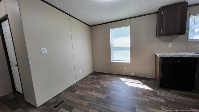 Building Photo - 115 Burns Rd