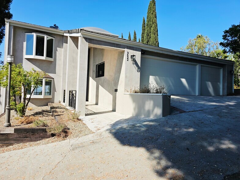 Primary Photo - 3622 Roberts View Pl