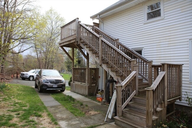 Building Photo - 134 Baldwin St