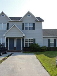 Building Photo - Nice 2 bedroom, 2 bath townhouse in Hunter...