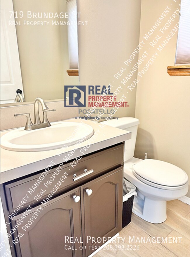 Building Photo - 719 Brundage St